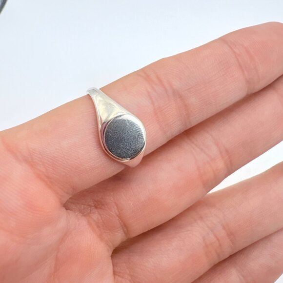 VTG Solid Sterling Silver 925 Oval Signet Style Tapered Band Ring Size 8.25 - Picture 5 of 8